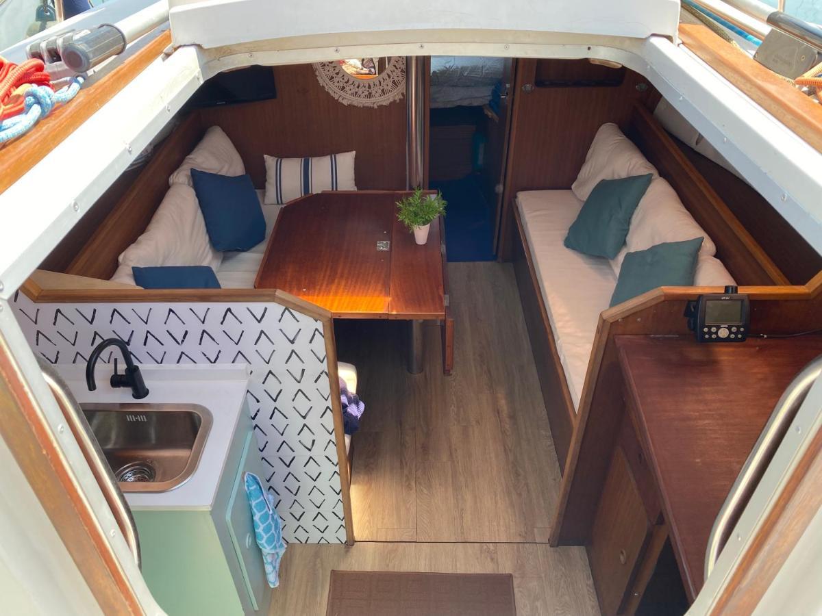 Acogedor Velero En El Forum Hotel Sant Adria de Besos Ngoại thất bức ảnh